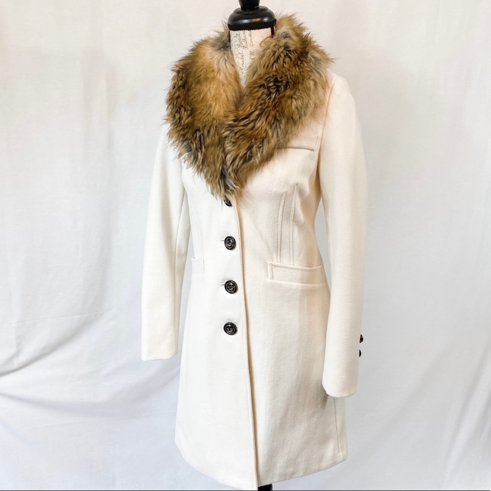 WINTER WHITE PEACOAT W/Faux Fur Collar
